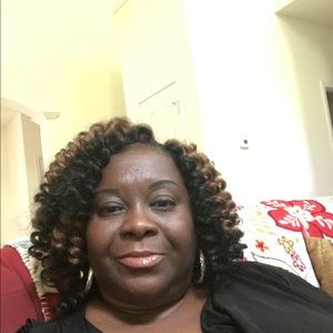 Meet your Posher, Paulette